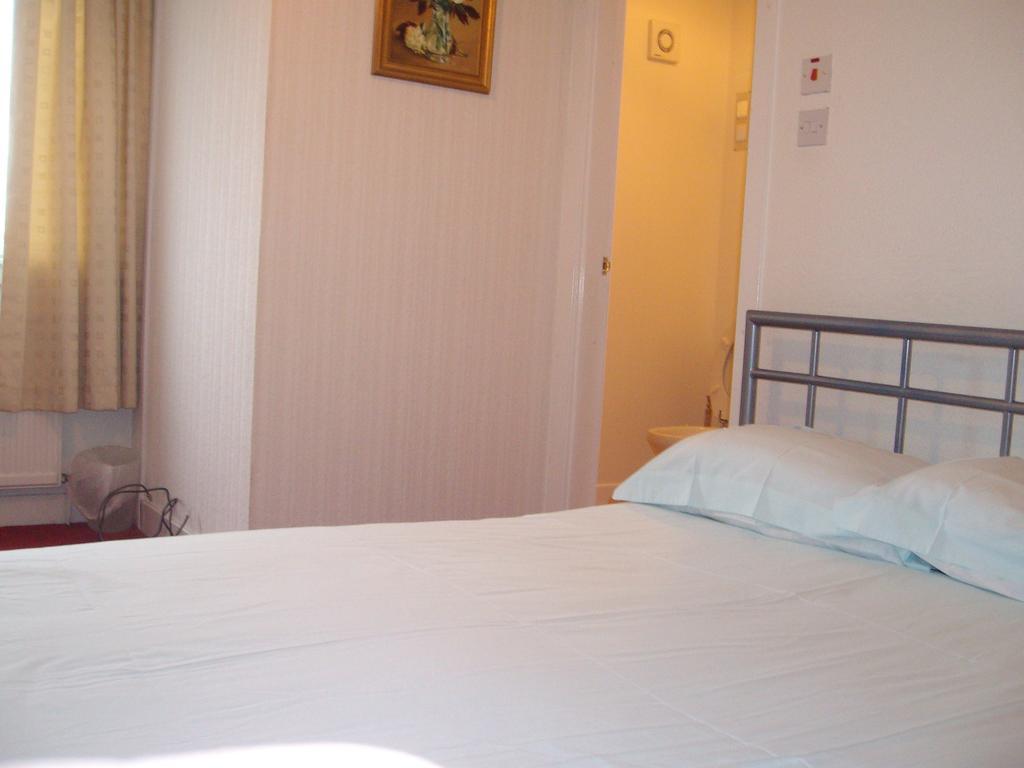 Lindhome Guest House แอเบอร์ดีน ห้อง รูปภาพ