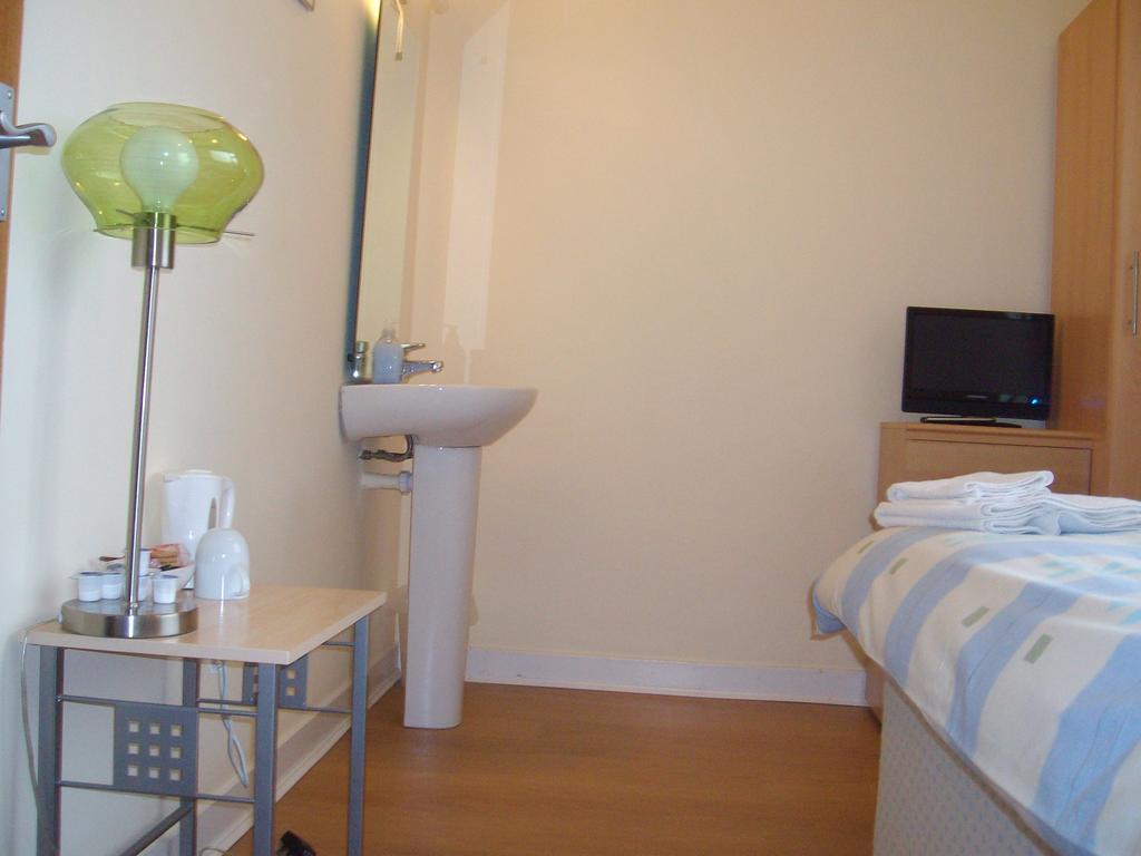 Lindhome Guest House แอเบอร์ดีน ห้อง รูปภาพ