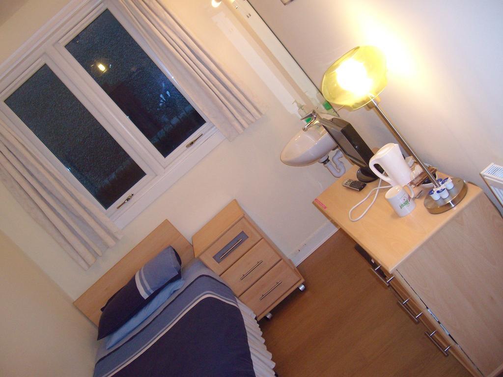 Lindhome Guest House แอเบอร์ดีน ห้อง รูปภาพ