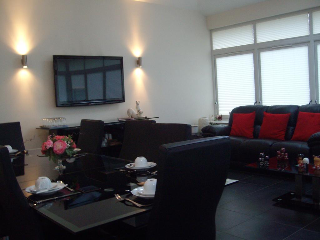 Lindhome Guest House แอเบอร์ดีน ภายนอก รูปภาพ